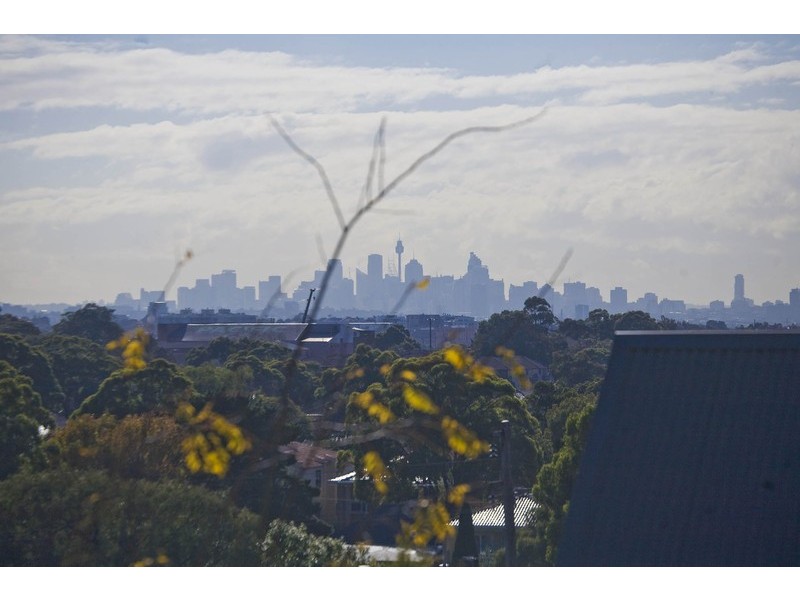 9 Waterview Street, Carlton NSW 2218