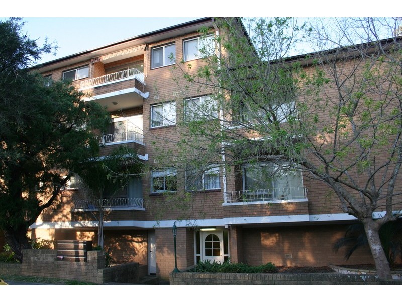 8/31-33 Bembridge Street, Carlton NSW 2218