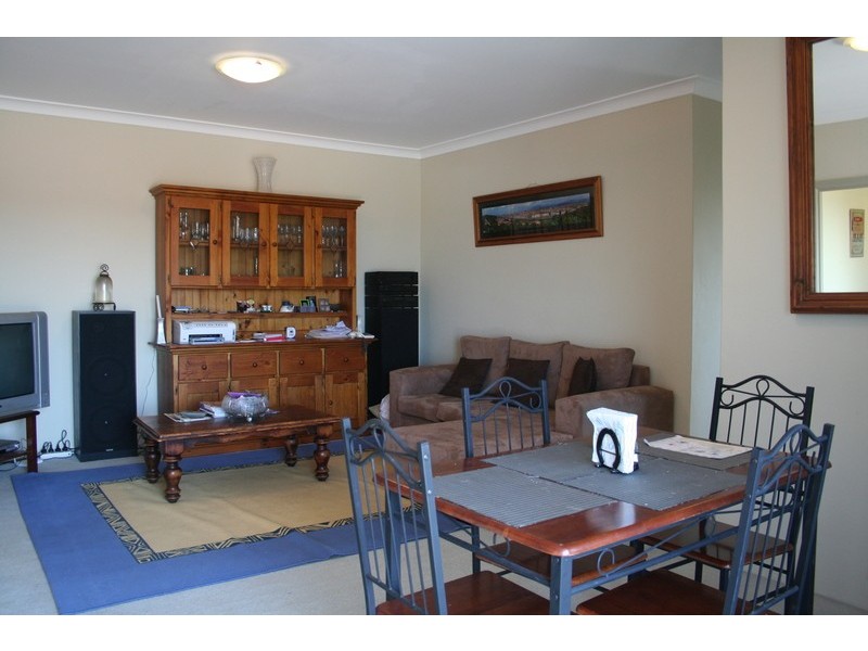 8/31-33 Bembridge Street, Carlton NSW 2218