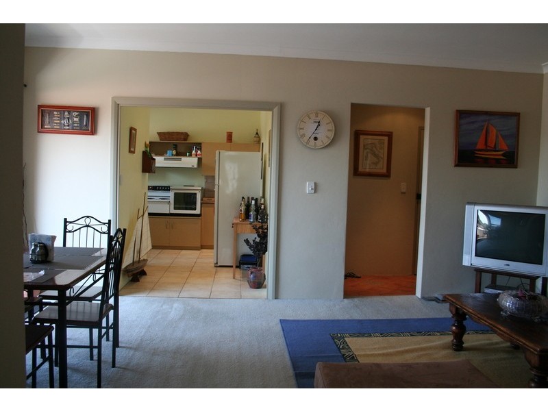 8/31-33 Bembridge Street, Carlton NSW 2218