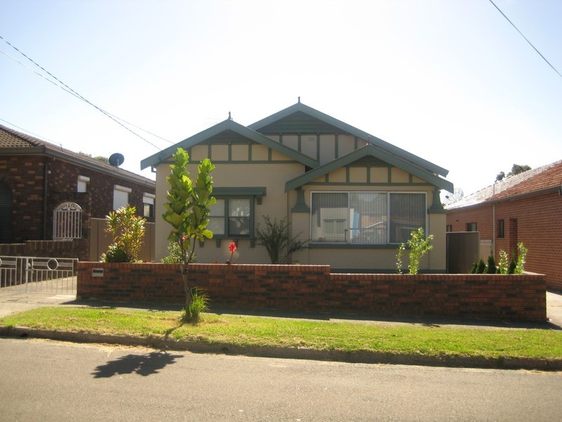 Carlton NSW 2218