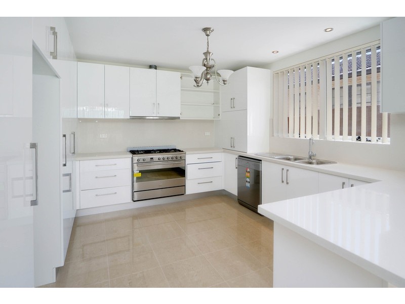 6 Hurstville Road, Hurstville Grove NSW 2220