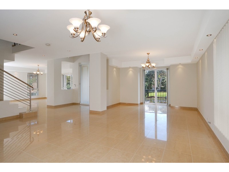 6 Hurstville Road, Hurstville Grove NSW 2220