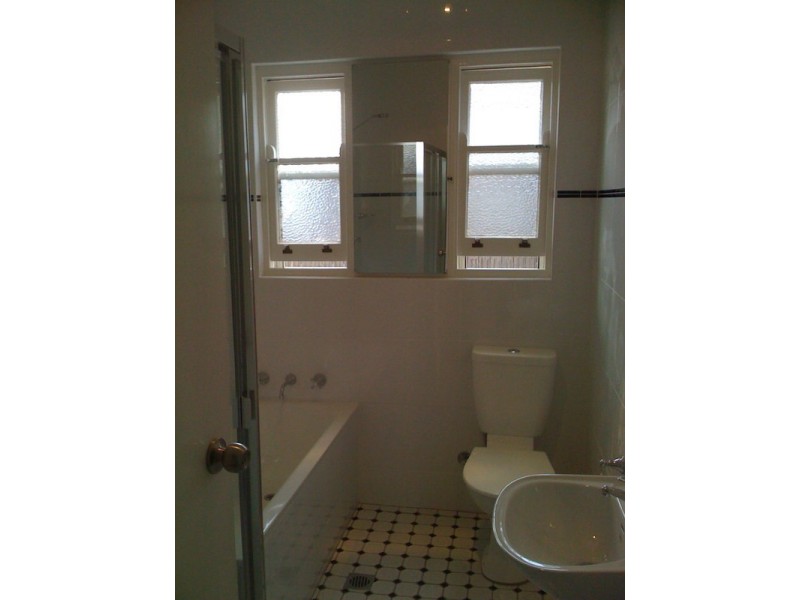 Brighton-le-sands NSW 2216