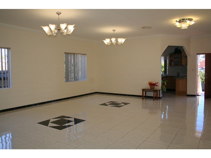 179 Carrington Avenue, Hurstville NSW 2220