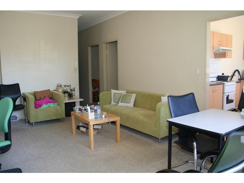 4/23 Willison Road, Carlton NSW 2218