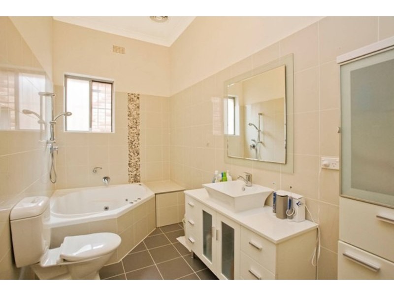 1 Beaconsfield Street, Bexley NSW 2207