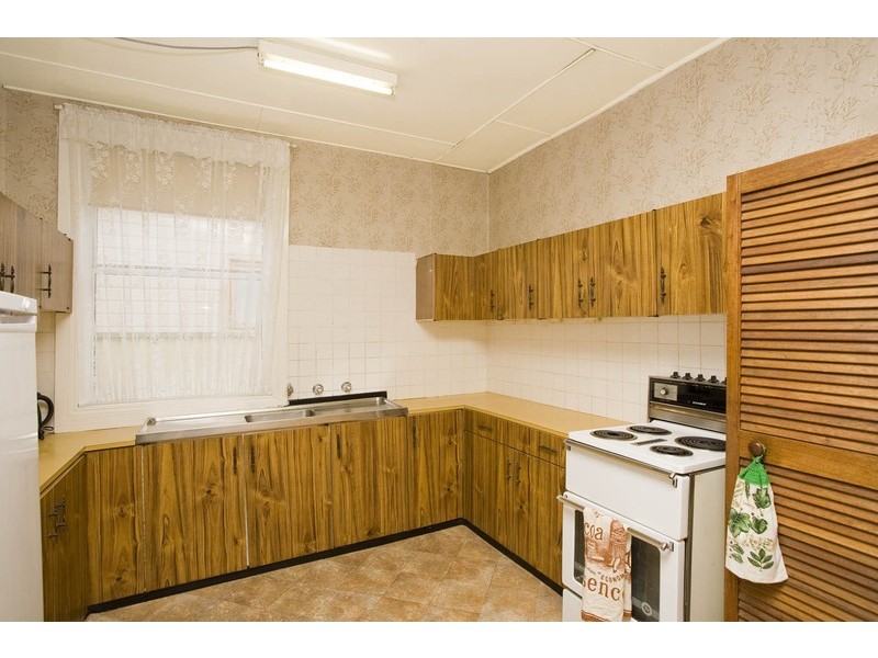 13 Tanner Avenue, Carlton NSW 2218