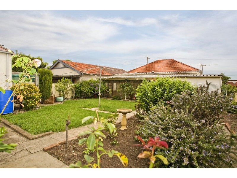 13 Tanner Avenue, Carlton NSW 2218