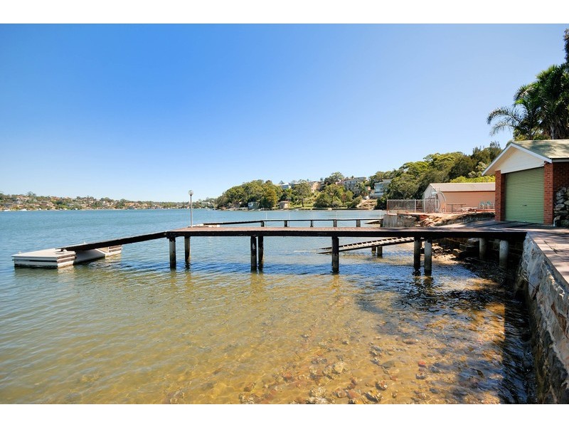 5 Castle Street, Blakehurst NSW 2221