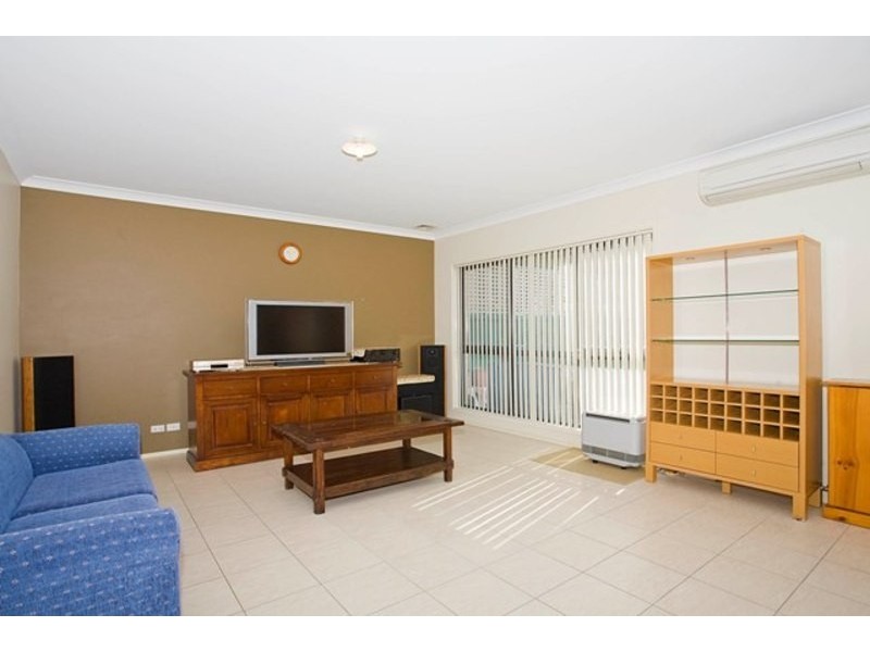 11 Wheeler Street, Carlton NSW 2218