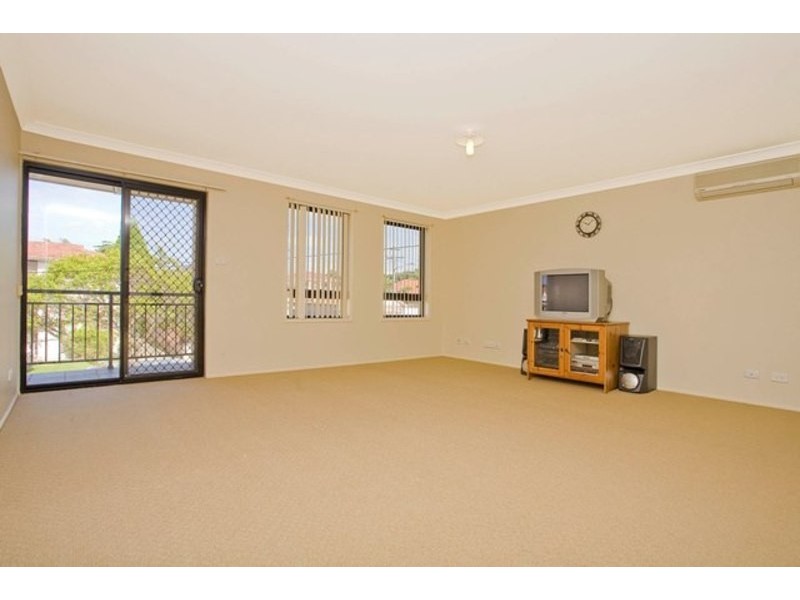 11 Wheeler Street, Carlton NSW 2218