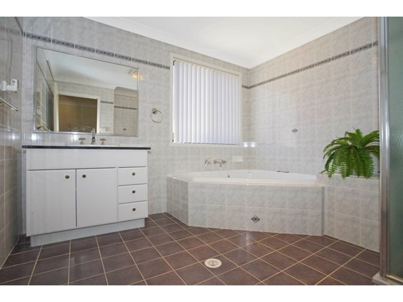 11 Wheeler Street, Carlton NSW 2218