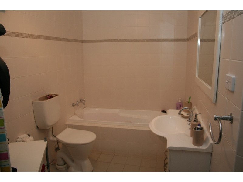 1/878-882 Cnr Of Grosvenor & King Georges Road, South Hurstville NSW 2221