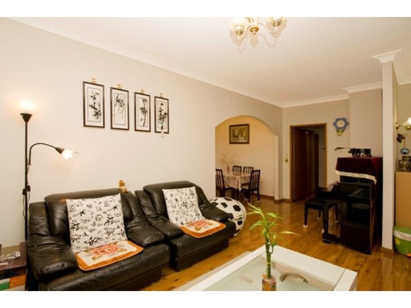 2/83 St Georges Parade, Bexley NSW 2207