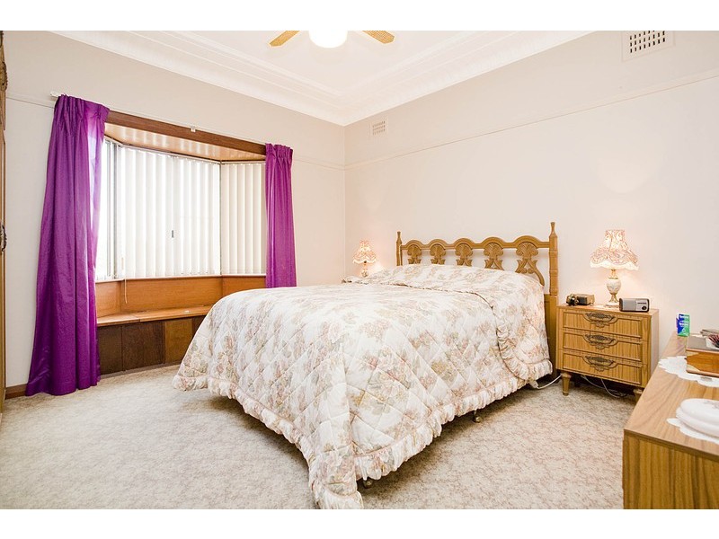 93 Hurstville Road, Hurstville Grove NSW 2220