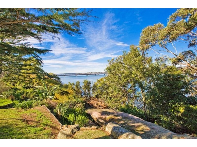 8 Fletcher Avenue, Blakehurst NSW 2221