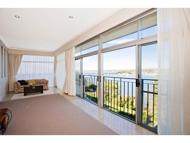 8 Fletcher Avenue, Blakehurst NSW 2221