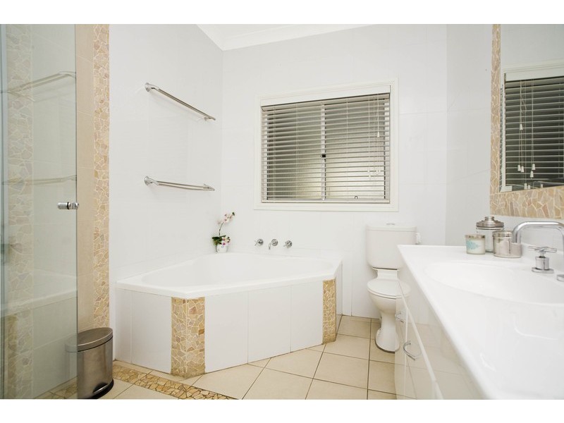 17 Prospect Road, Peakhurst NSW 2210