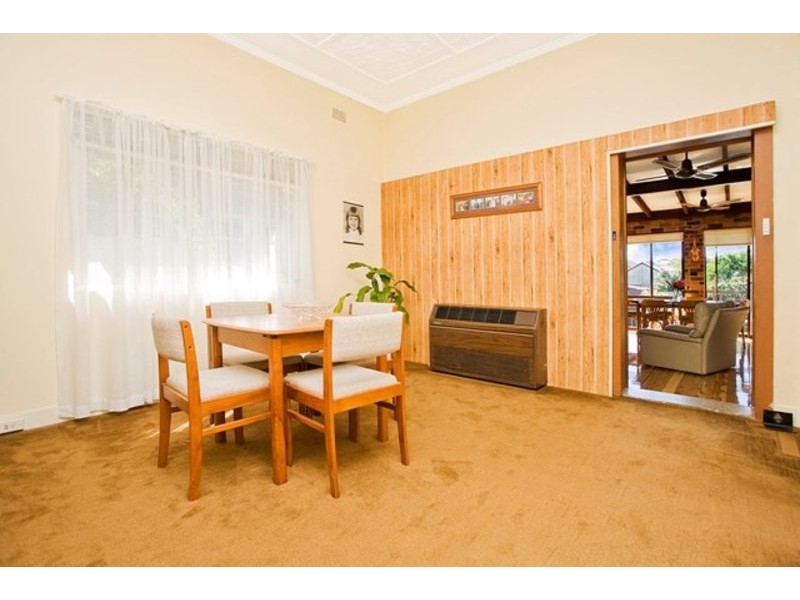 8 Westbourne Street, Carlton NSW 2218