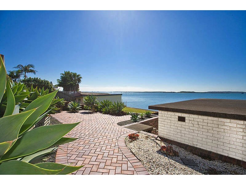 32 Woodlands Road, Taren Point NSW 2229