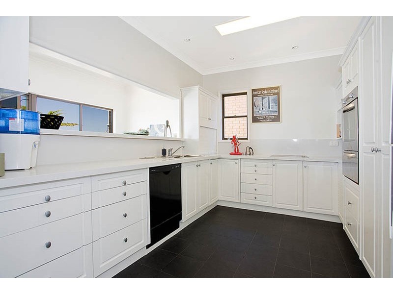 32 Woodlands Road, Taren Point NSW 2229