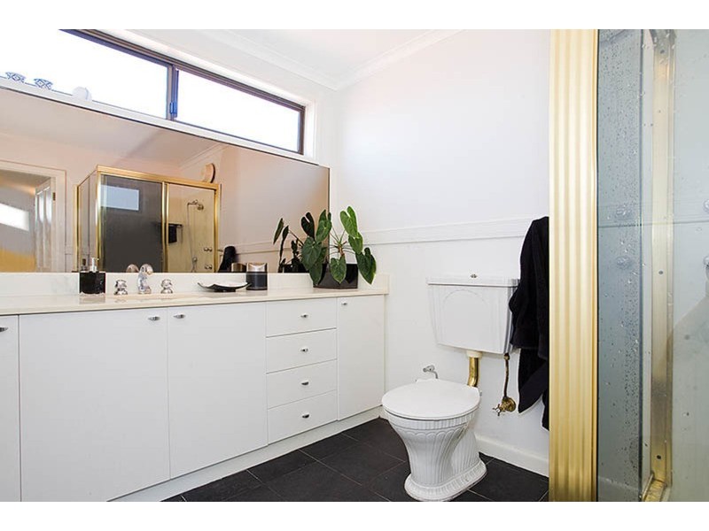 32 Woodlands Road, Taren Point NSW 2229