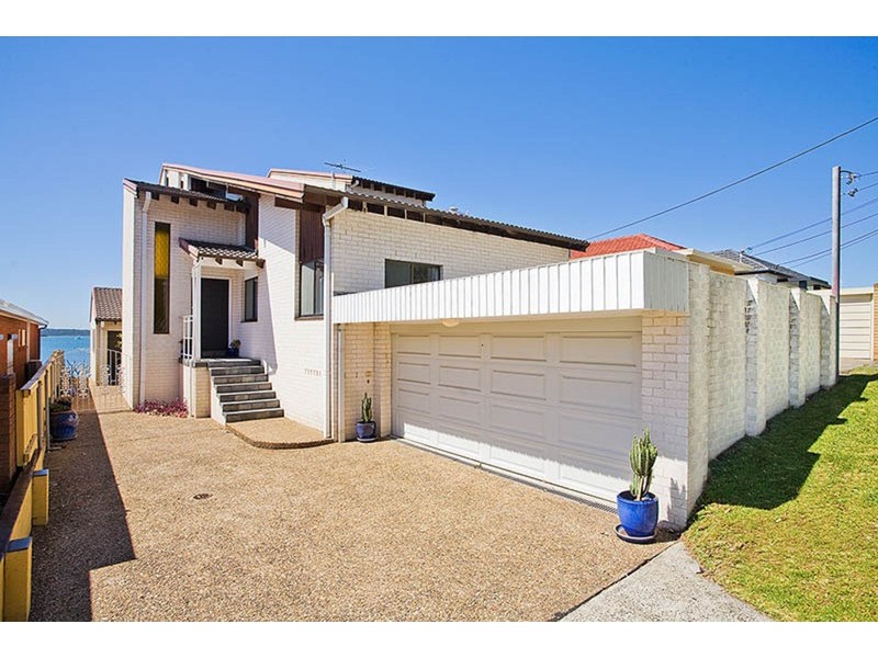 32 Woodlands Road, Taren Point NSW 2229