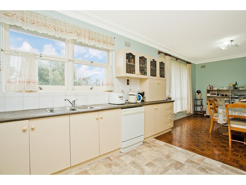 27 Pritchard Place, Peakhurst NSW 2210