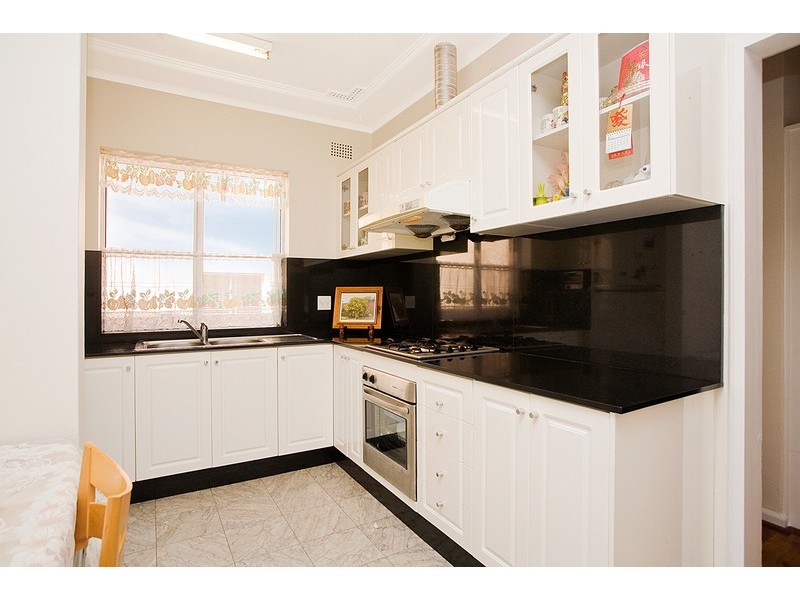 18 Plant Street, Carlton NSW 2218