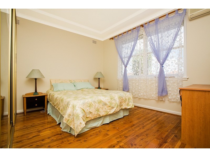 18 Plant Street, Carlton NSW 2218