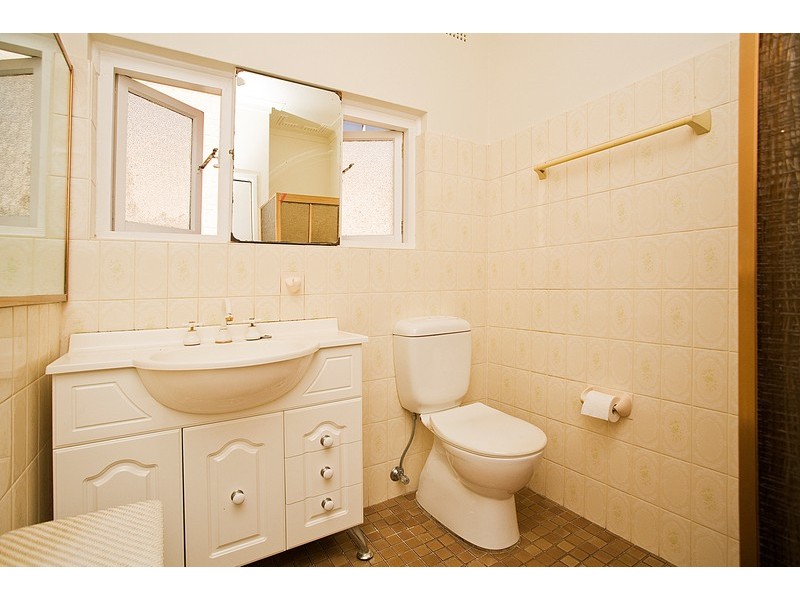 18 Plant Street, Carlton NSW 2218