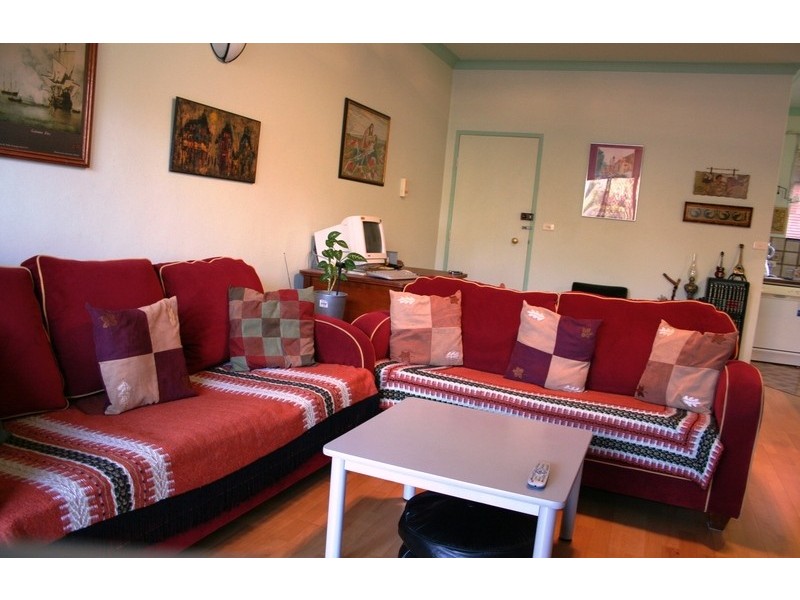 2/32 Bembridge Street, Carlton NSW 2218