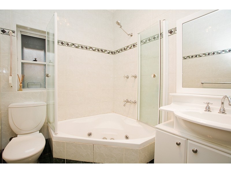 147 Hillcrest Avenue, Hurstville Grove NSW 2220