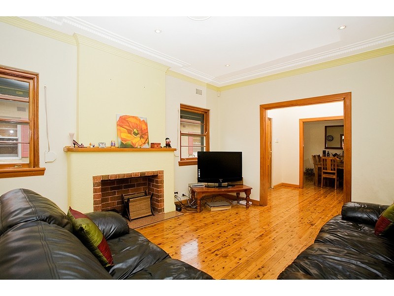 147 Hillcrest Avenue, Hurstville Grove NSW 2220