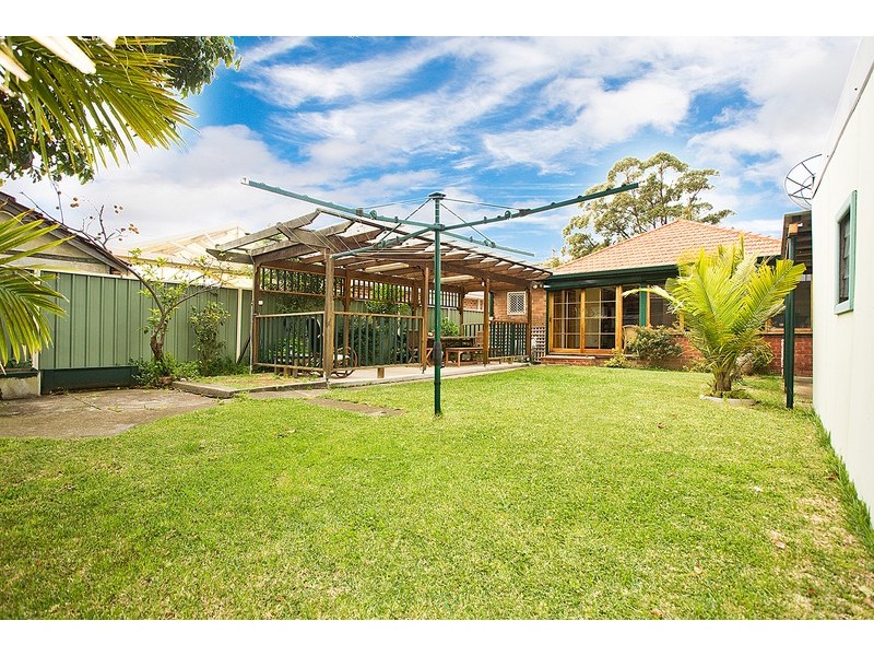 147 Hillcrest Avenue, Hurstville Grove NSW 2220