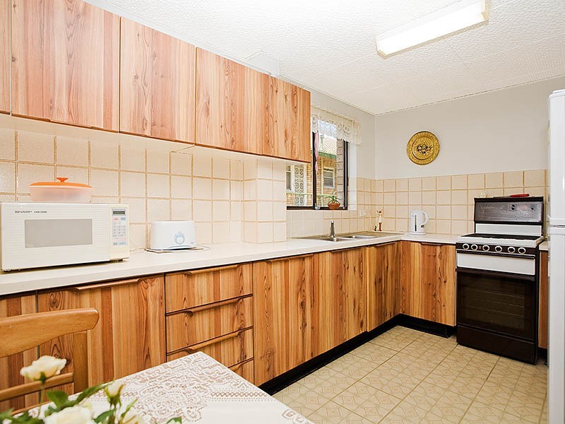 2/6 Garfield Street, Carlton NSW 2218