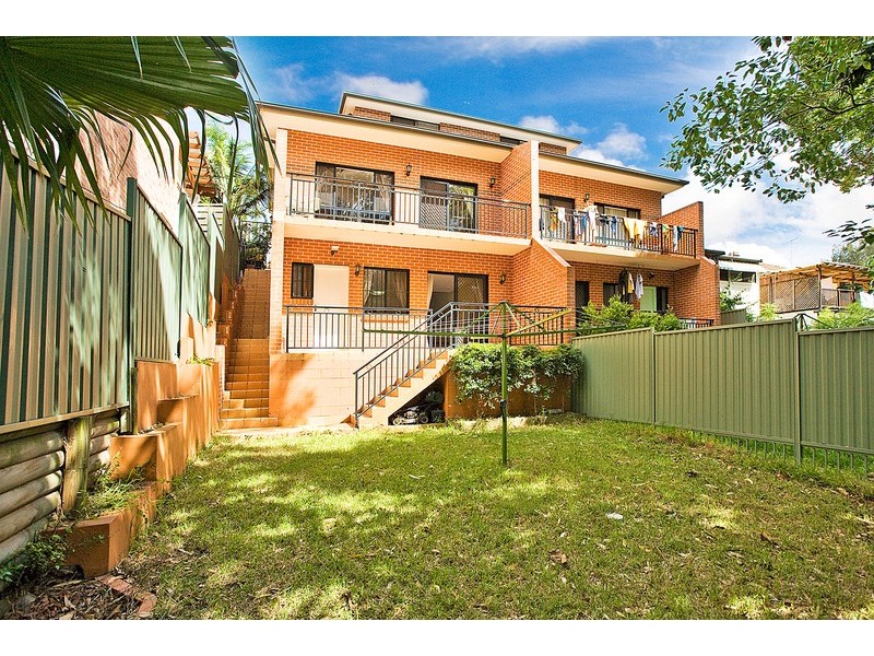 8 Robertson Street, Kogarah NSW 2217