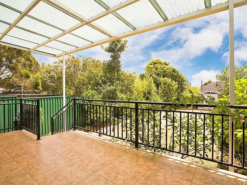 11 Ryan Avenue, Beverly Hills NSW 2209