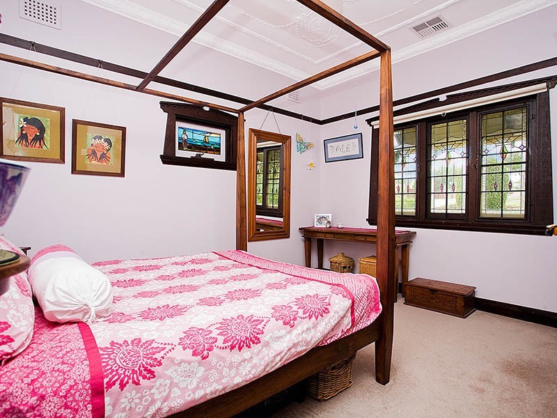 6 Alexander Street, Penshurst NSW 2222