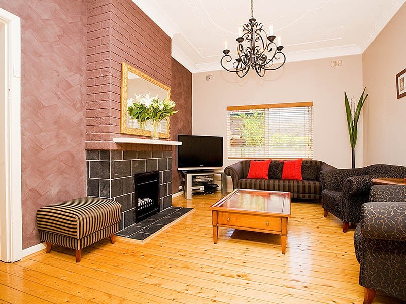 48 Prince Edward Street, Carlton NSW 2218