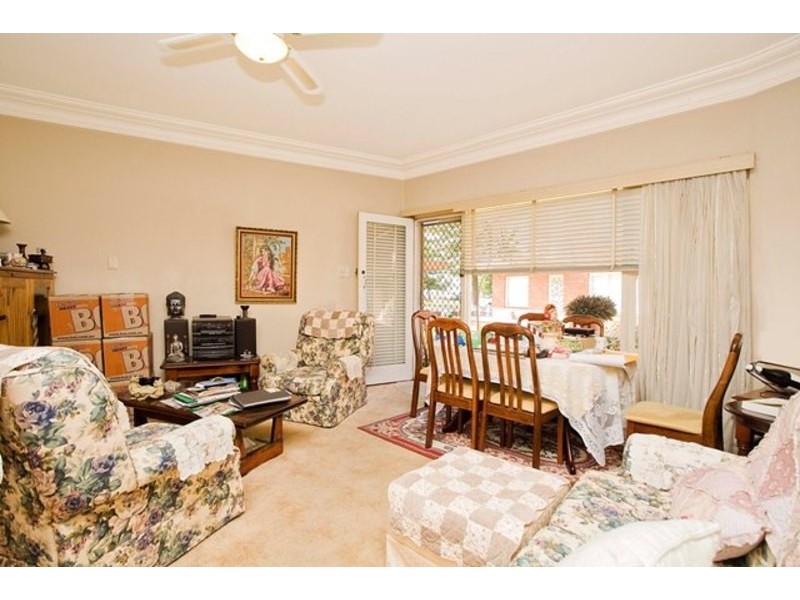 2/157 The Grand Parade, Monterey NSW 2217