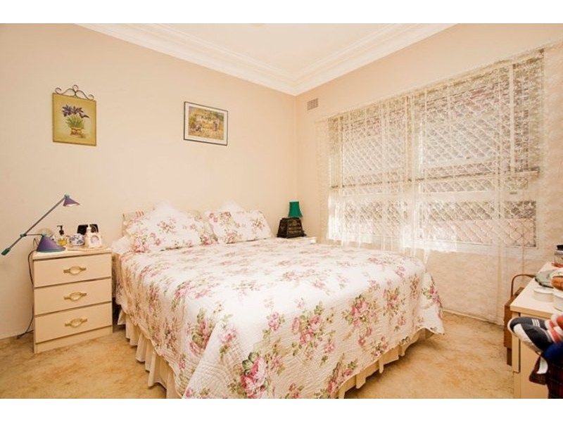 2/157 The Grand Parade, Monterey NSW 2217