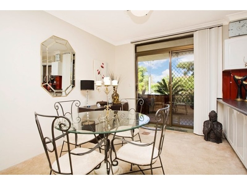 15/2 Caledonian Street, Bexley NSW 2207