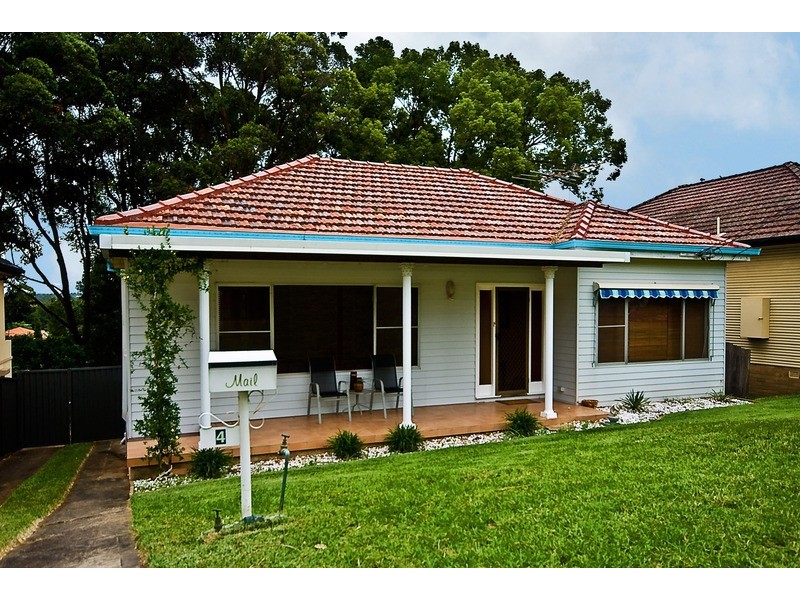 4 Iraga Avenue, Peakhurst NSW 2210