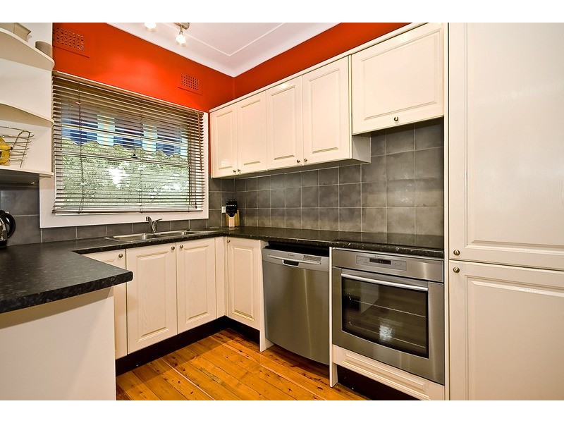 4 Iraga Avenue, Peakhurst NSW 2210