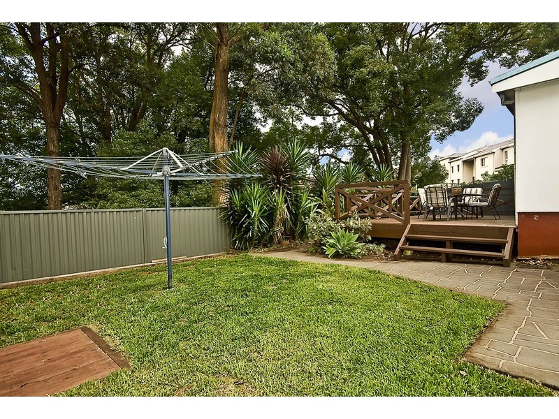 4 Iraga Avenue, Peakhurst NSW 2210