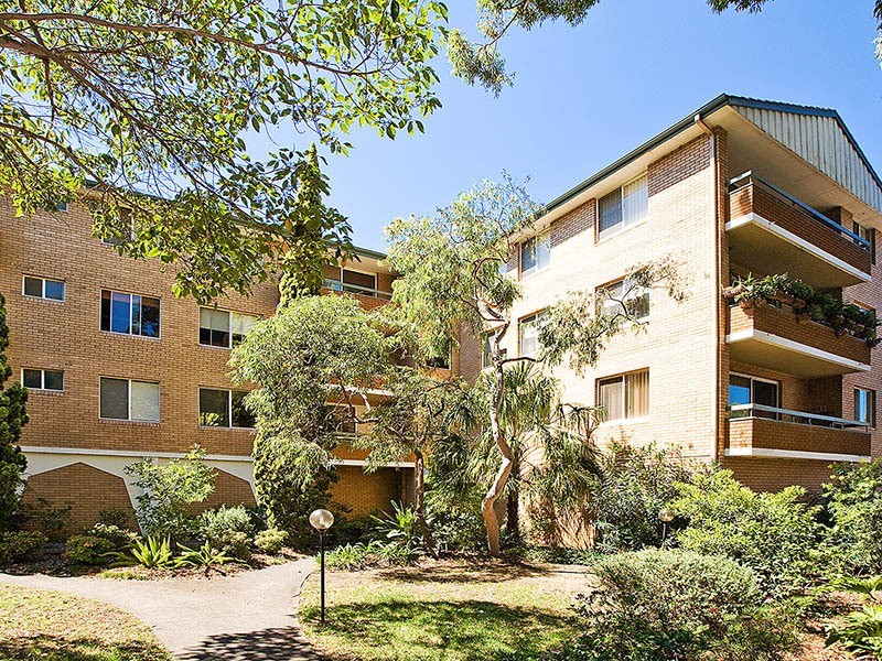 2/28-34 Garfield Street, Carlton NSW 2218