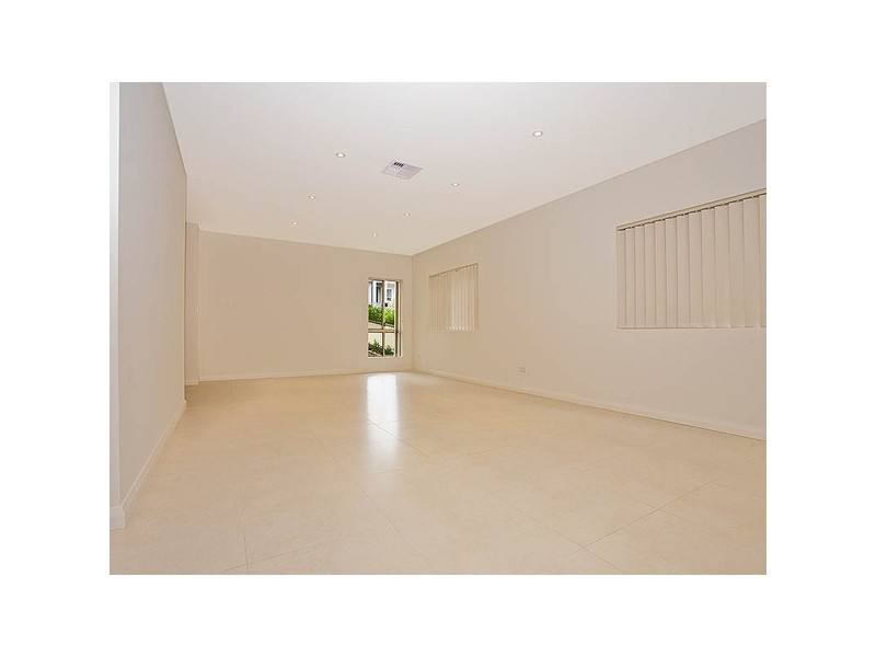 22 East Crescent, Hurstville Grove NSW 2220