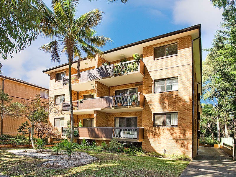 7/40 Hampton Court Road, Carlton NSW 2218